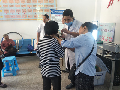 梅列区残联开展“办实事、献爱心、送温暖”精准康复辅具适配下乡推进服务活动